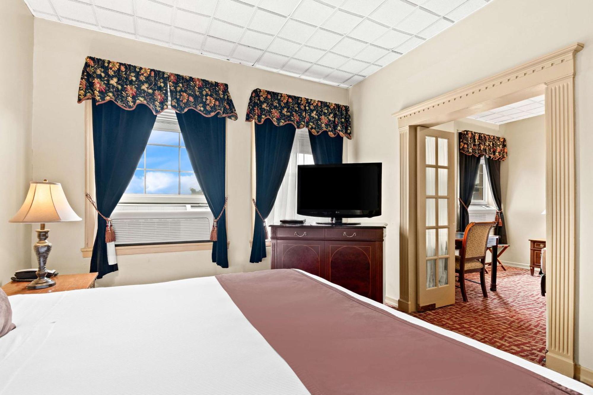 Hotel Genetti Hotel, Surestay Collection By Western