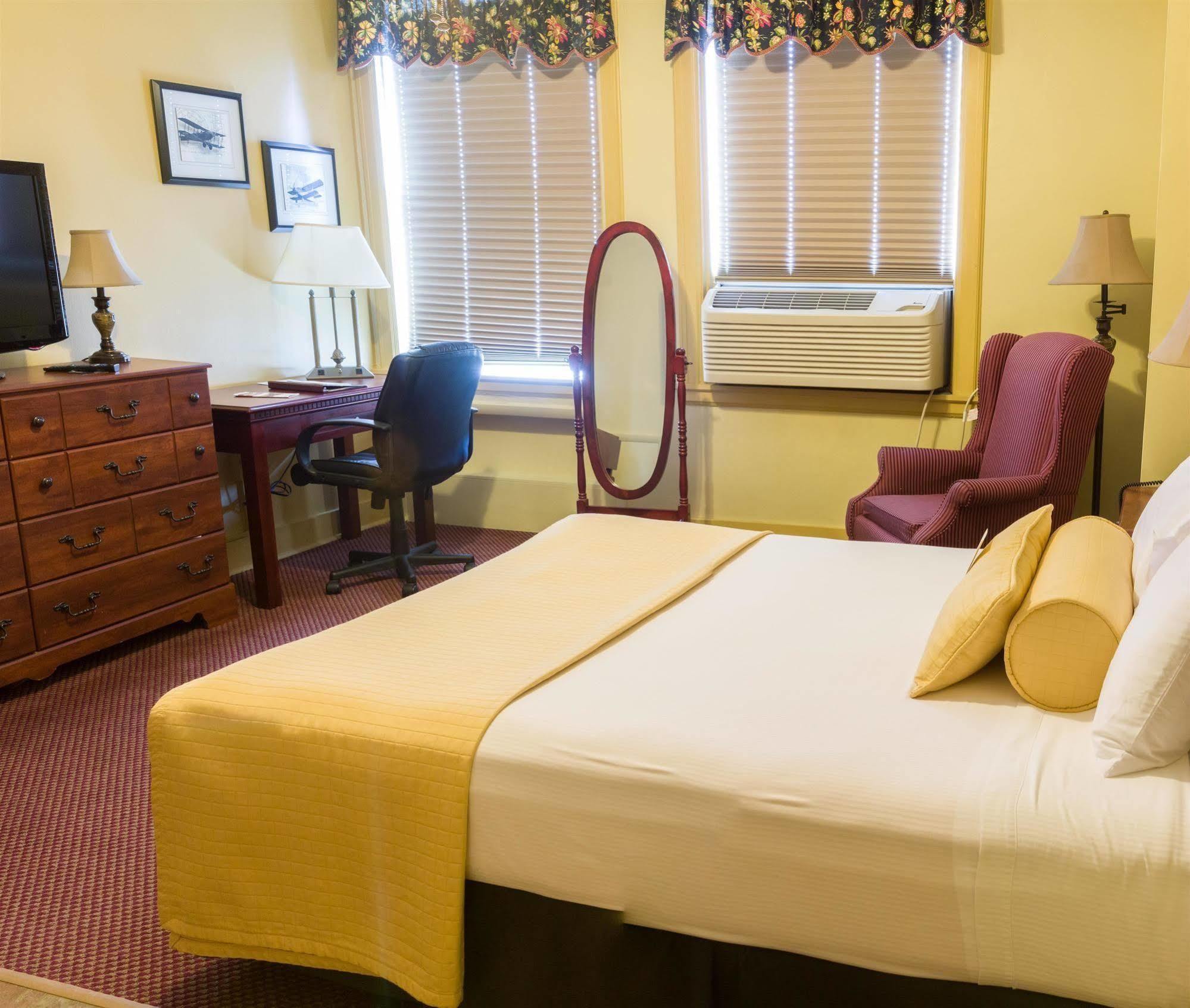 Hotel Genetti Hotel, Surestay Collection By Best Western